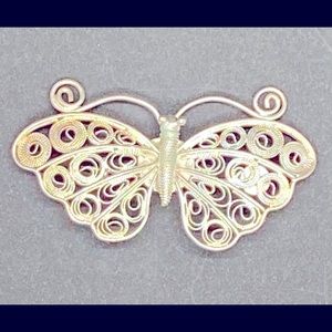 🛍 Vintage Silvertone Butterfly Brooch